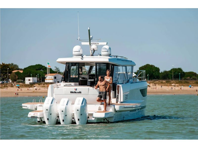 WELLCRAFT 44 Explorer