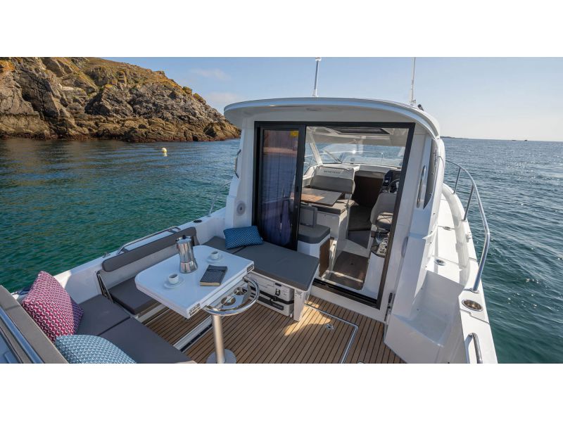 BENETEAU Antares 8