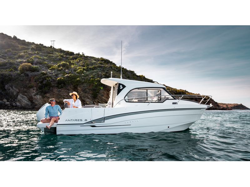 BENETEAU Antares 8