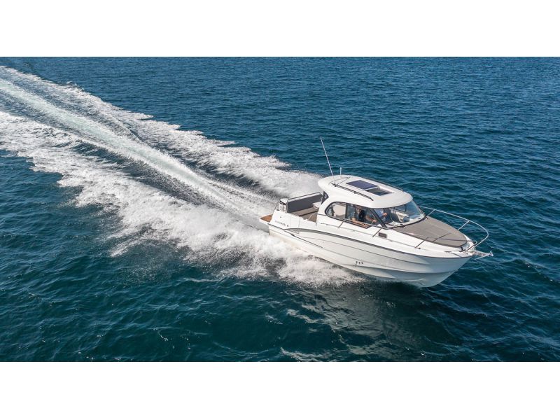 BENETEAU Antares 8