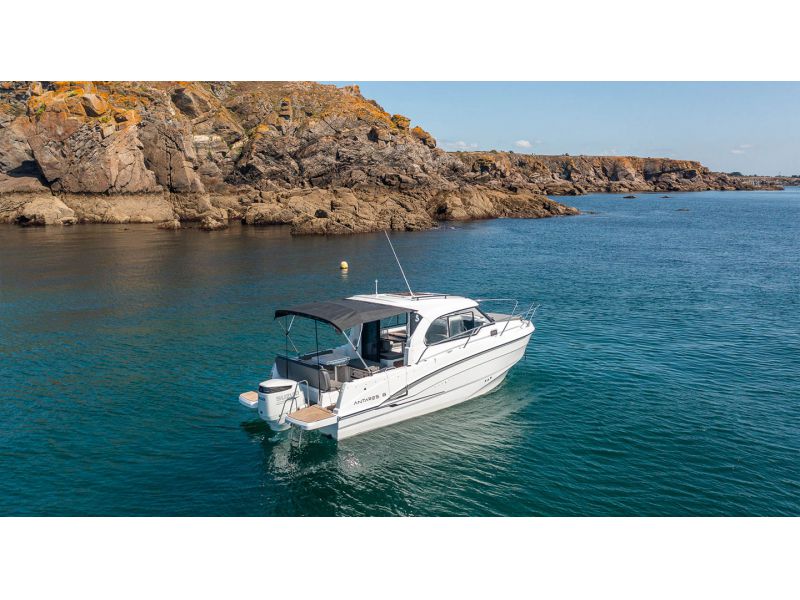 BENETEAU Antares 8