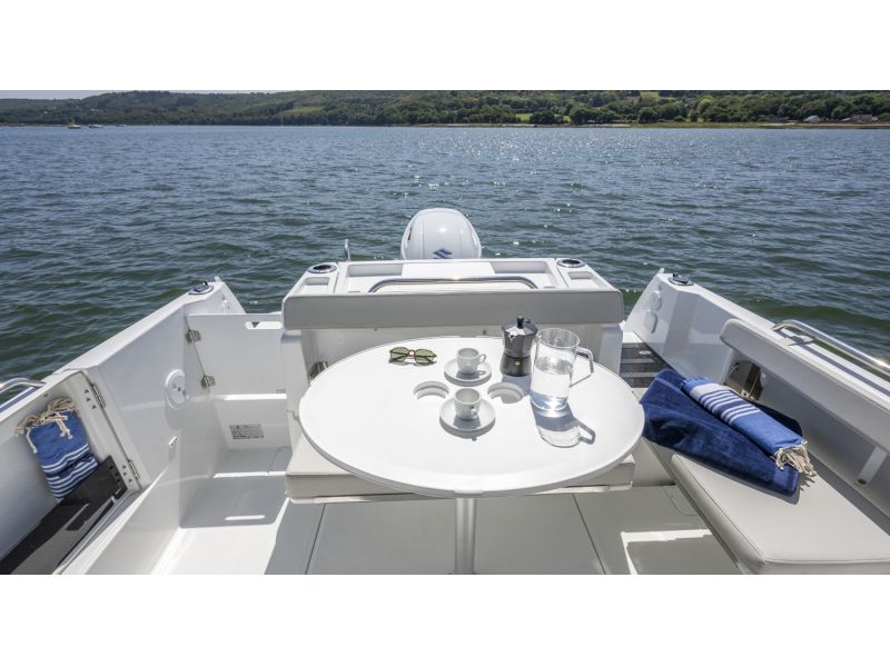 BENETEAU Antares 7 Fishing