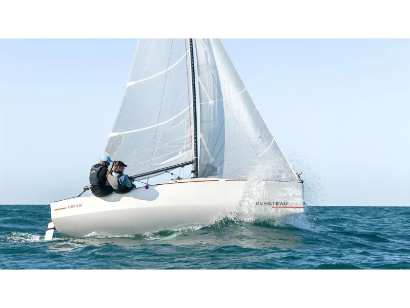 BENETEAU First 18 SE