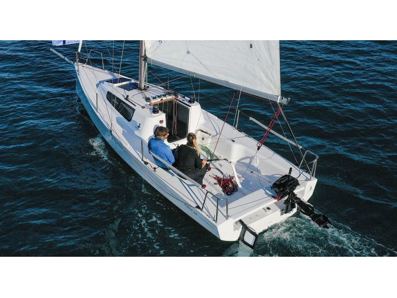 BENETEAU First 24