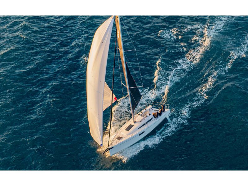 BENETEAU First 30