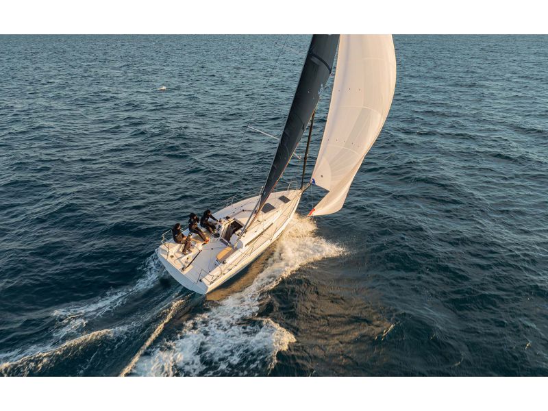 BENETEAU First 30