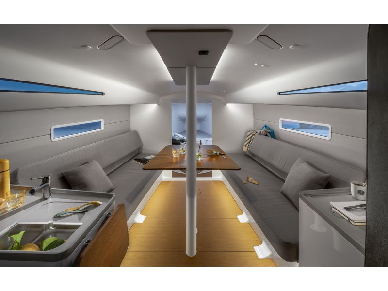 BENETEAU First 30