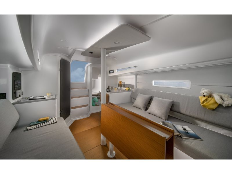 BENETEAU First 30
