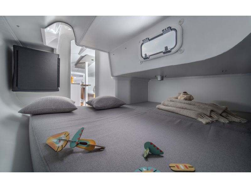 BENETEAU First 30
