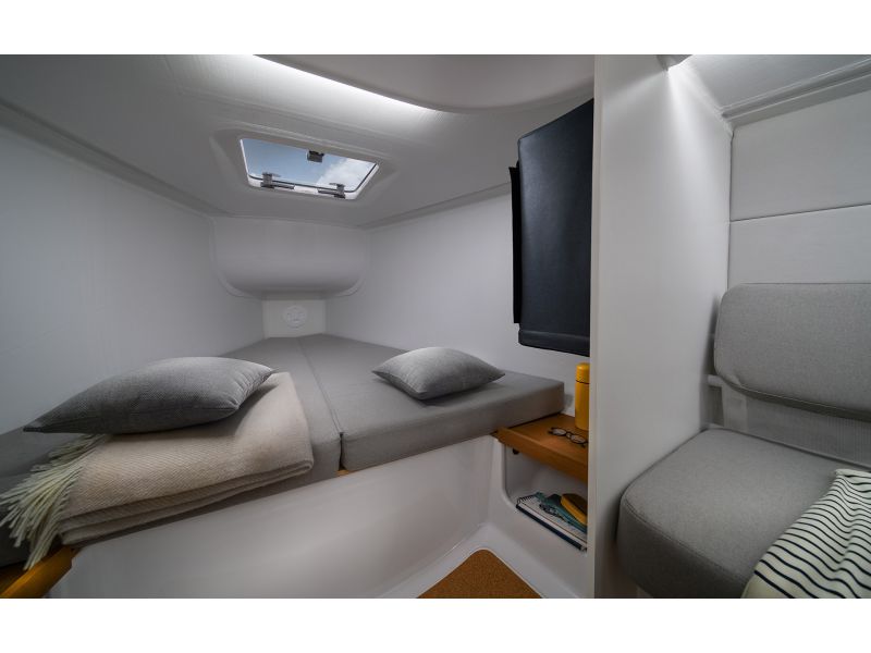 BENETEAU First 30