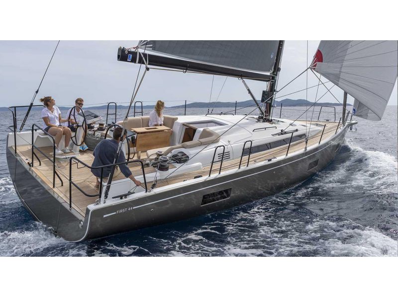 BENETEAU First 44