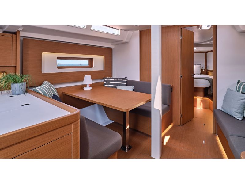 BENETEAU First 44