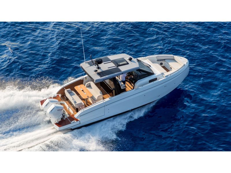 BENETEAU Gran Turismo 35