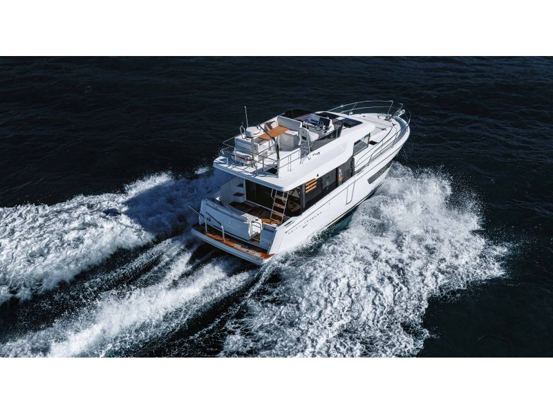 BENETEAU Swift Trawler 37 Fly