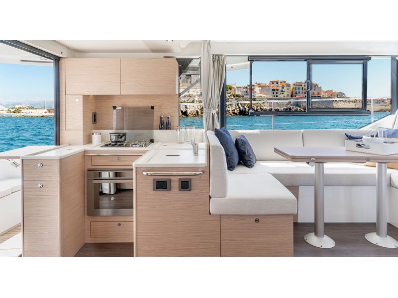 BENETEAU Swift Trawler 41 Fly