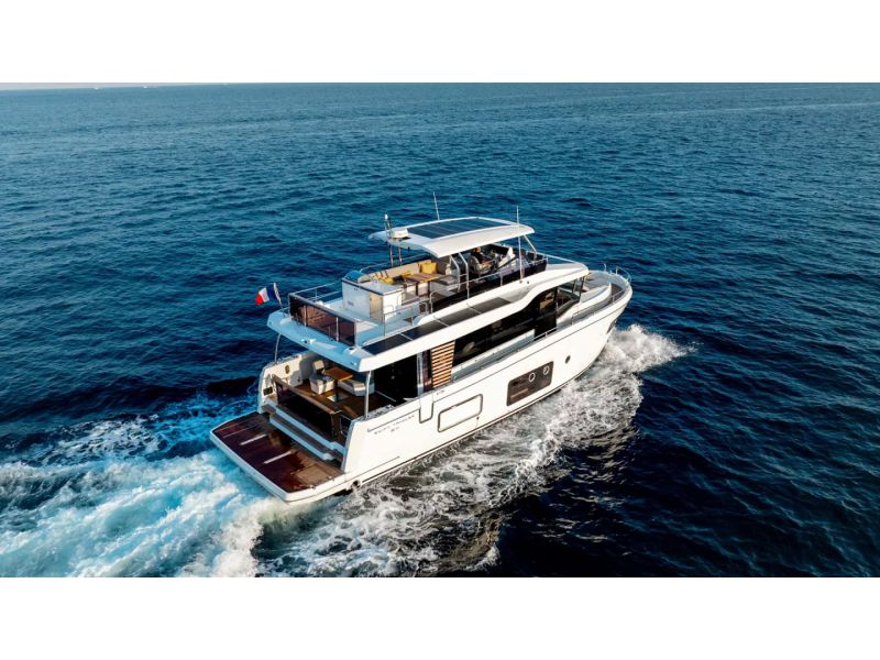 BENETEAU Swift Trawler 54
