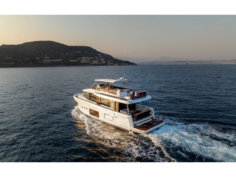 BENETEAU Swift Trawler 54